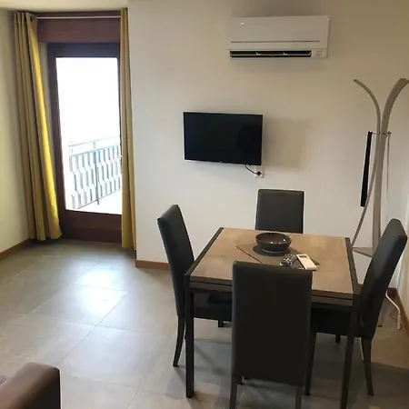 Casa Costa Al Sole * Λατζίζε