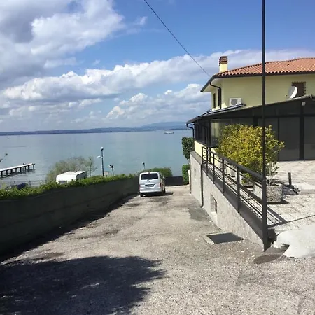 Casa Costa Al Sole Λατζίζε